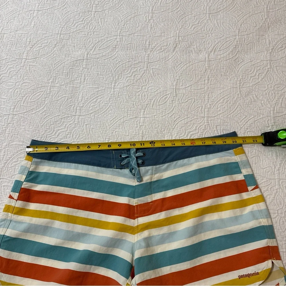 Patagonia Women’s Retro Striped Board Shorts Beach Summer Surf Swim Casual Sz 18